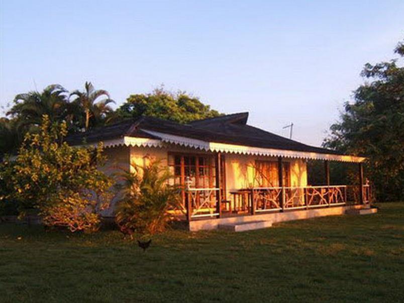 Hotel Atiapiti Opoa Екстериор снимка